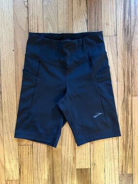Brooks Method 8" Running Short Tights- Women's